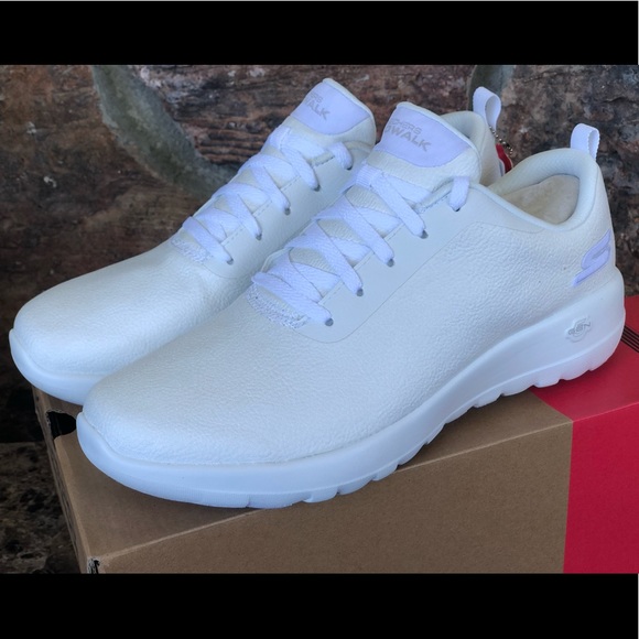 🆕 RARE Brand new Skechers women got walk sneakers - Picture 16 of 16